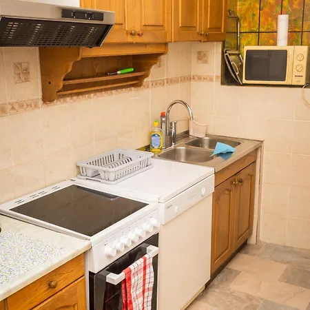 Apartment Spacious Parkfront Sarajevo